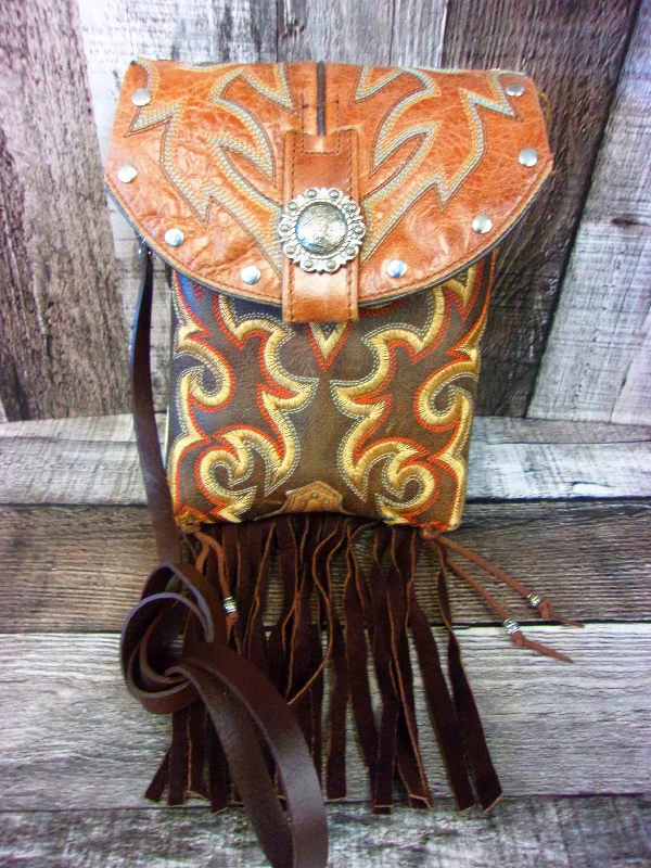 Small Cowboy Boot Purse with Fringe sm257